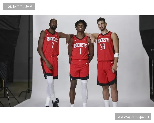 申京与格林挡拆配合 更胜上季拉升禁区效率