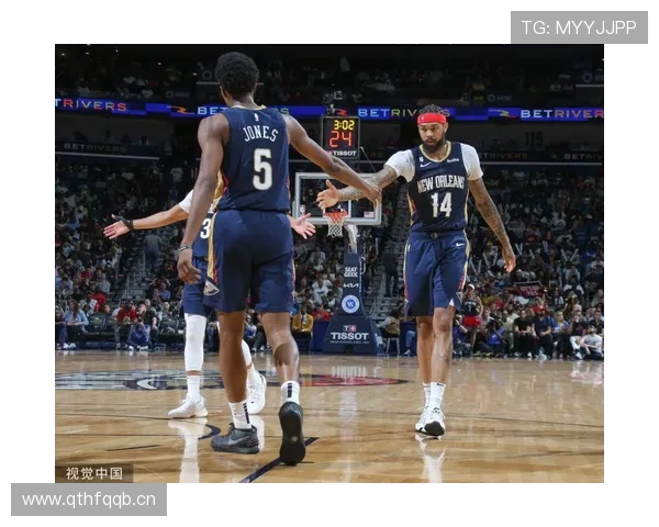 英格拉姆进攻多样提升效率 拉开与队友关键时刻表现差距